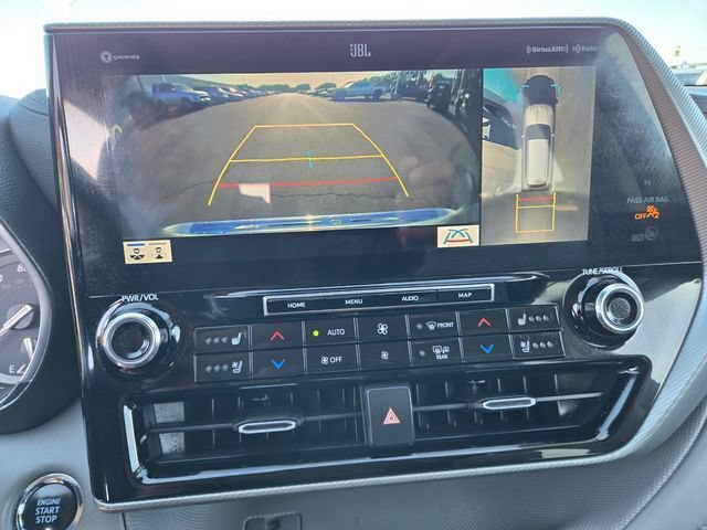 Used 2022 Toyota Highlander Platinum AWD/4WD image 14