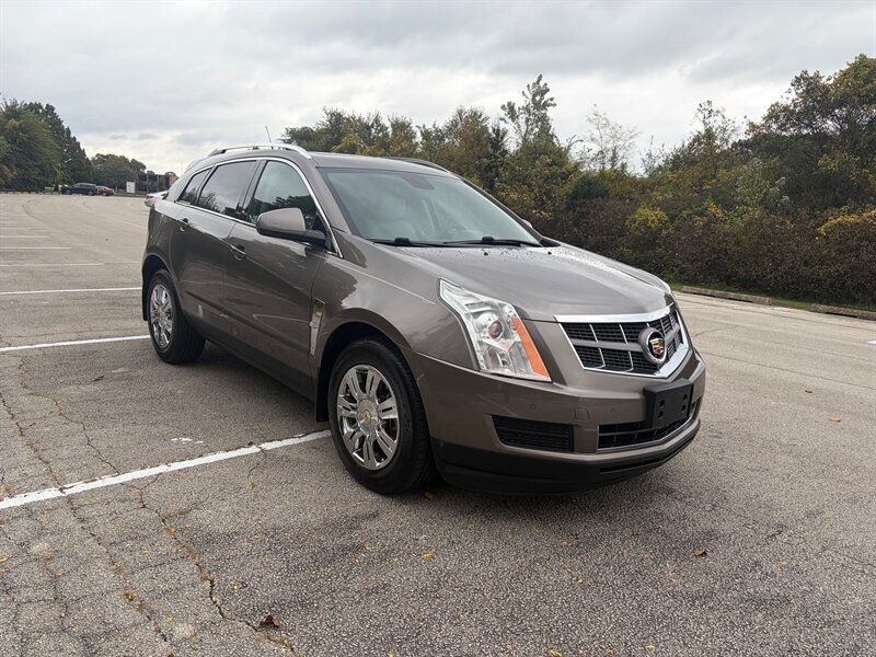 Used 2011 Cadillac SRX Luxury FWD image 7
