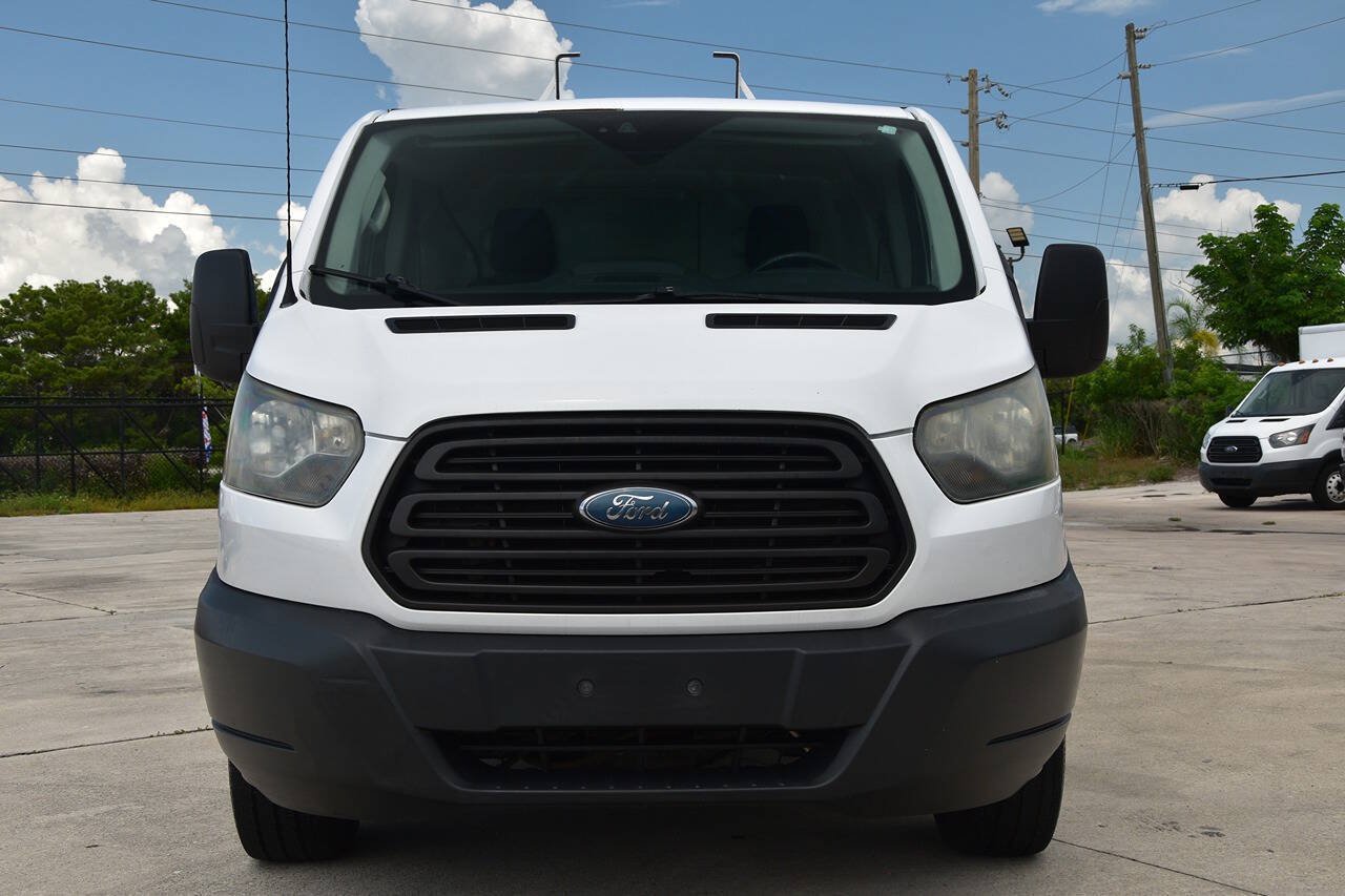 Used 2015 Ford Transit 250 130 Low Roof RWD image 2
