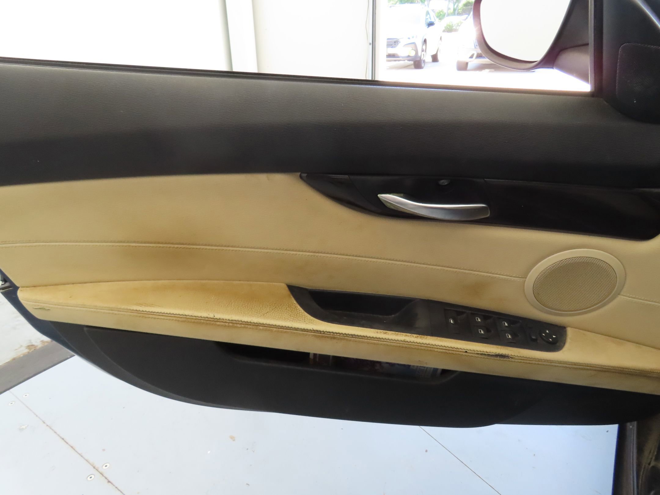 Used 2015 BMW Z4 sDrive28i RWD image 10