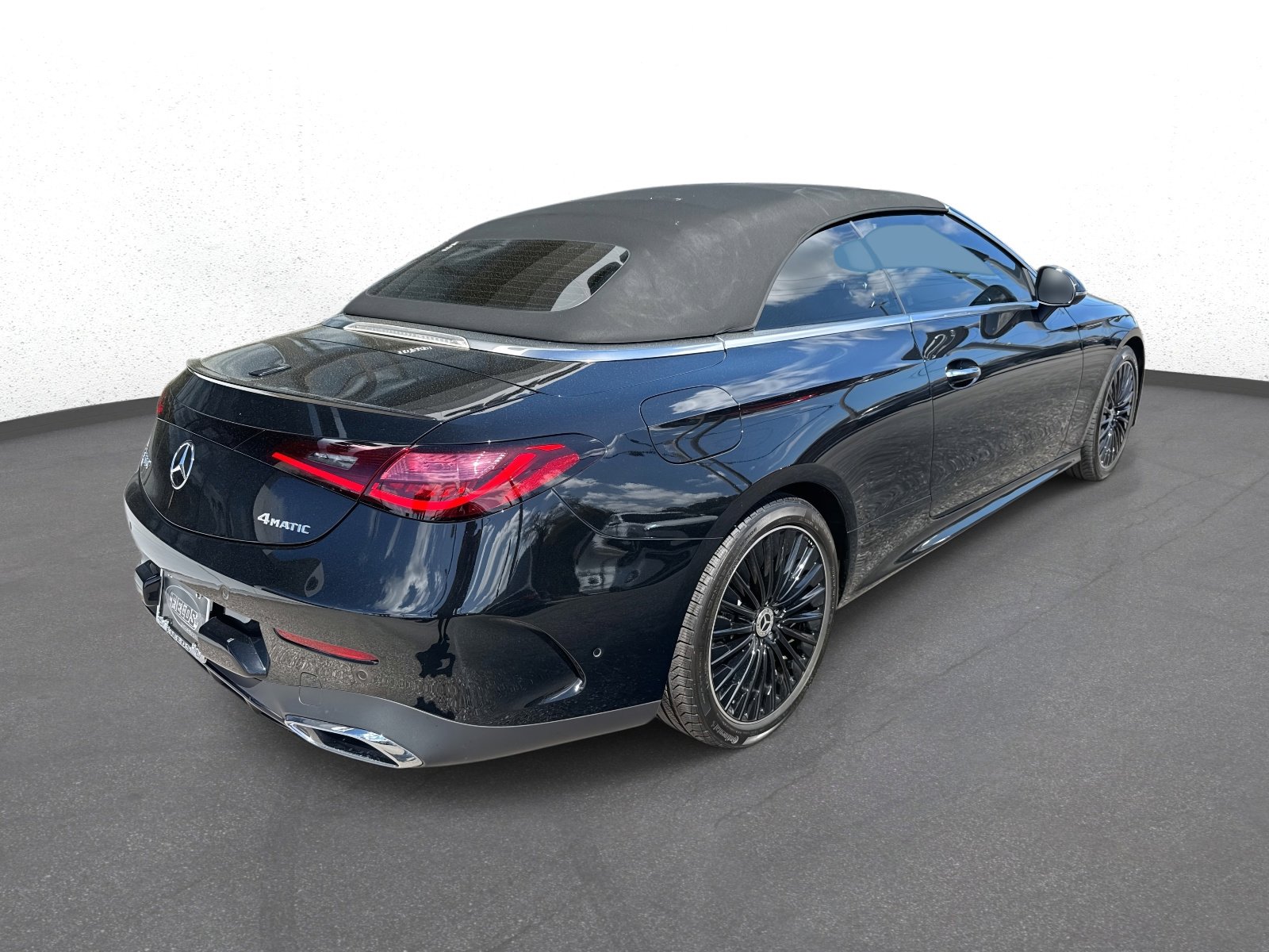 Used 2024 Mercedes-Benz CLE 300 4MATIC Cabriolet image 3