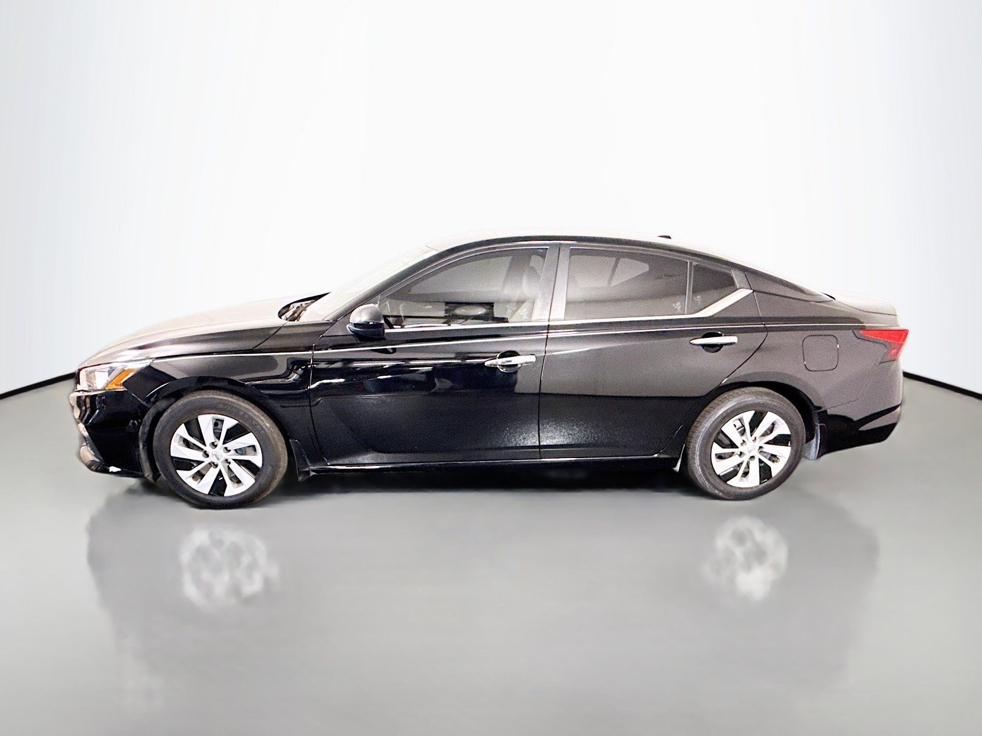 Used 2020 Nissan Altima 2.5 S w/ Driver Assist Package FWD image 6