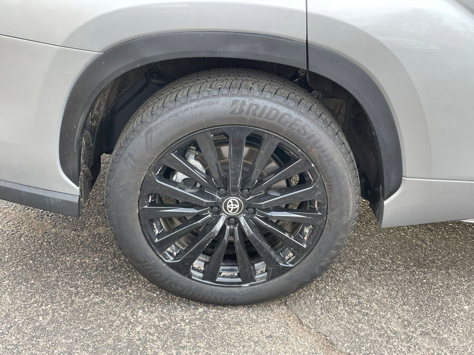 Used 2025 Toyota Highlander XSE image 33