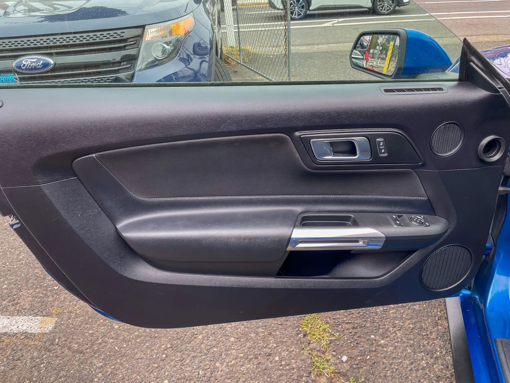 Used 2018 Ford Mustang Coupe w/ Ecoboost Performance Package image 10