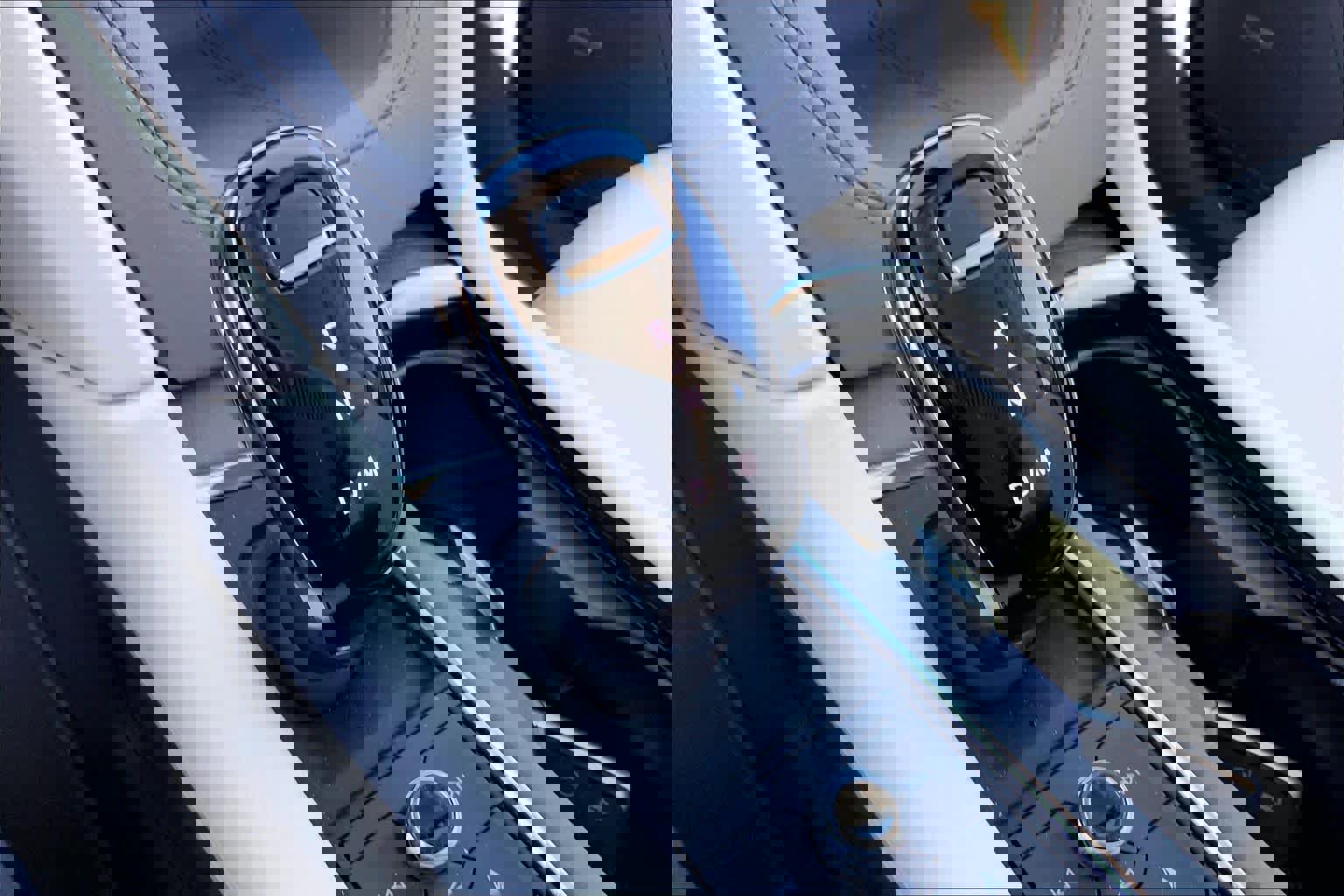 Used 2025 Cadillac XT5 Premium Luxury w/ Technology Package image 32