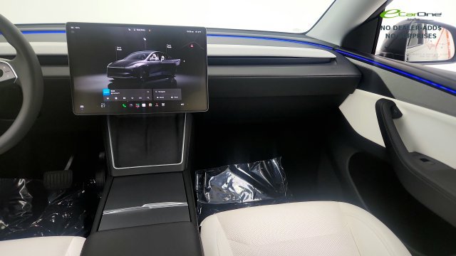 Used 2026 Tesla Model Y AWD image 49