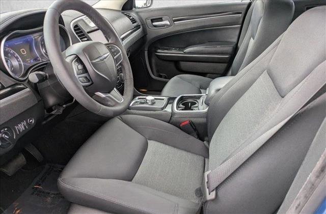 Used 2023 Chrysler 300 Touring w/ Sport Appearance Package image 15