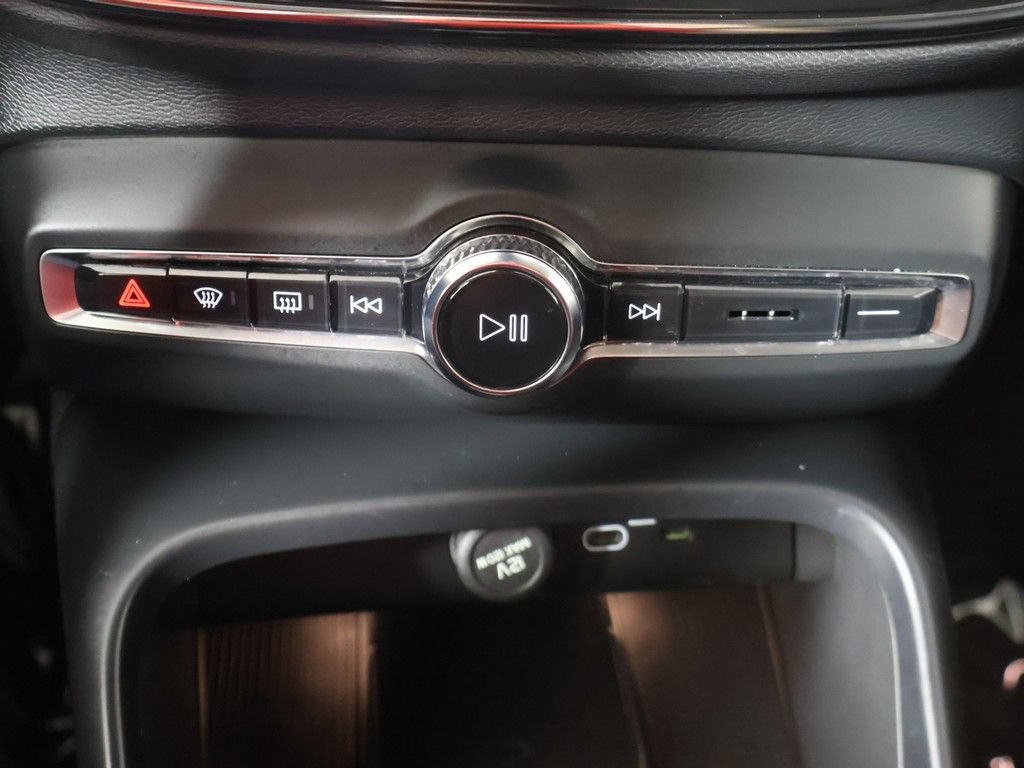 Used 2023 Volvo XC40 B5 Plus w/ Protection Package Premier AWD/4WD image 48