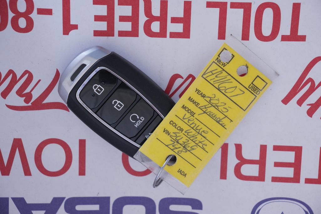 New 2025 Hyundai Venue SEL image 45