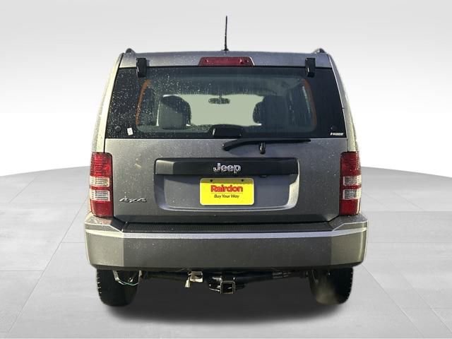 Used 2012 Jeep Liberty Sport image 7