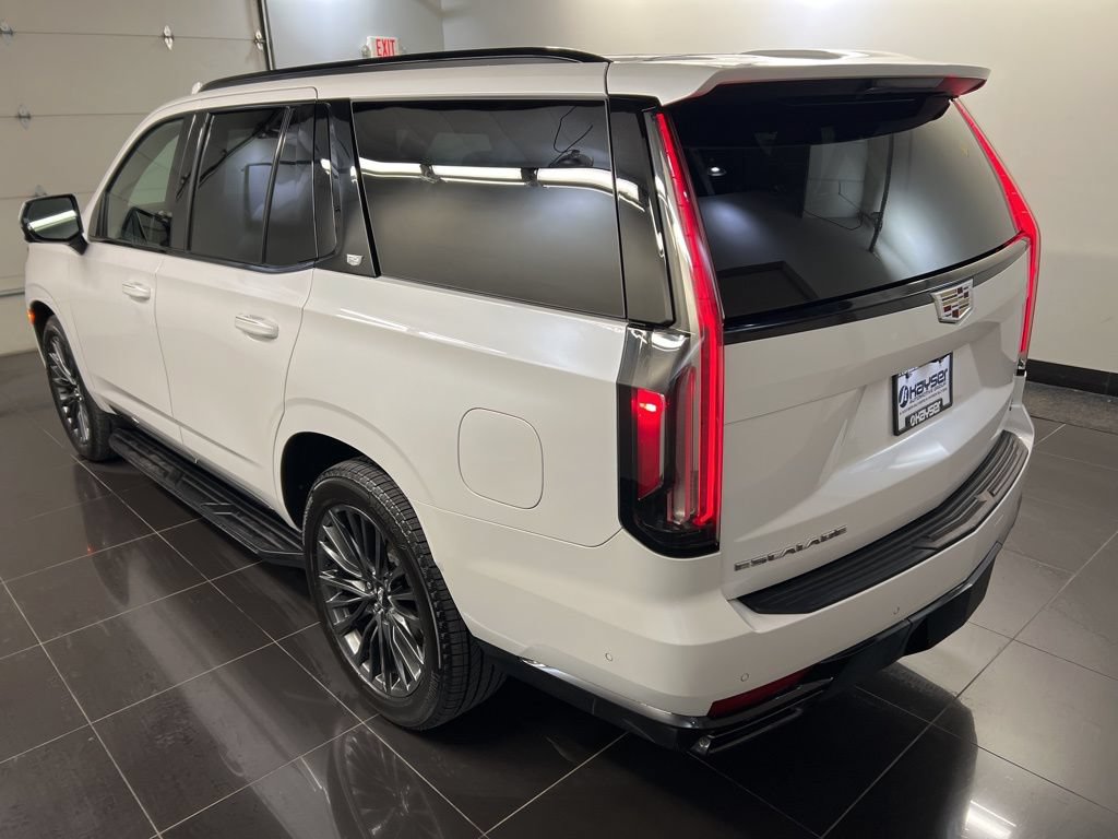 Used 2021 Cadillac Escalade Sport AWD/4WD image 4