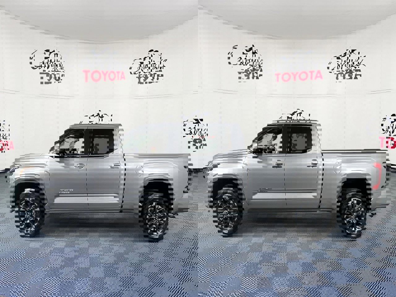 Used 2024 Toyota Tundra Limited image 4