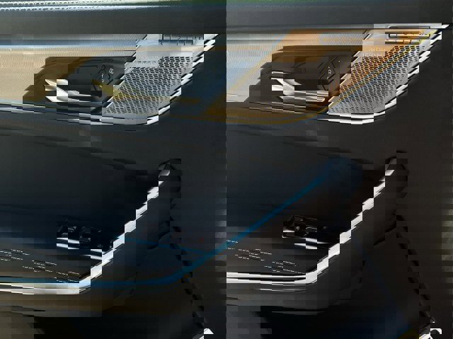 Certified 2025 Jaguar F-PACE R-Dynamic S AWD/4WD image 25