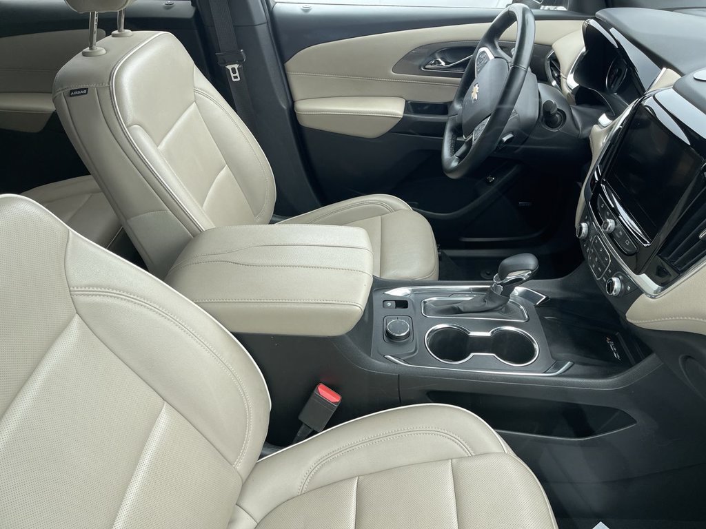 Used 2023 Chevrolet Traverse Premier w/ LPO, Floor Liner Package AWD/4WD image 13