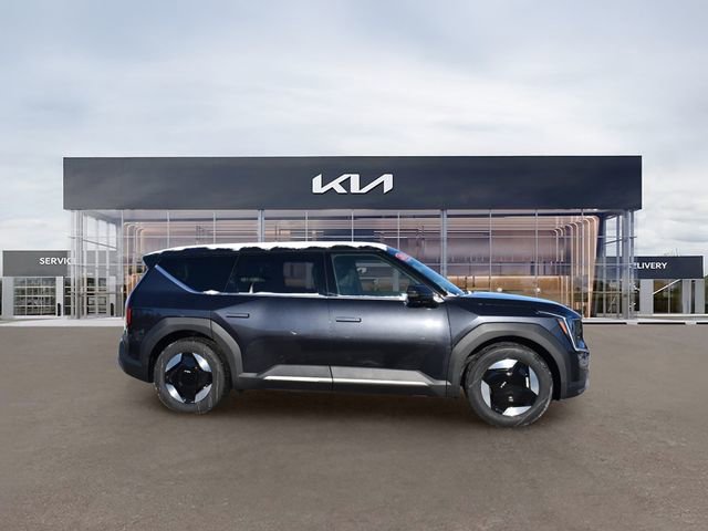 New 2026 Kia EV9 Light RWD image 2