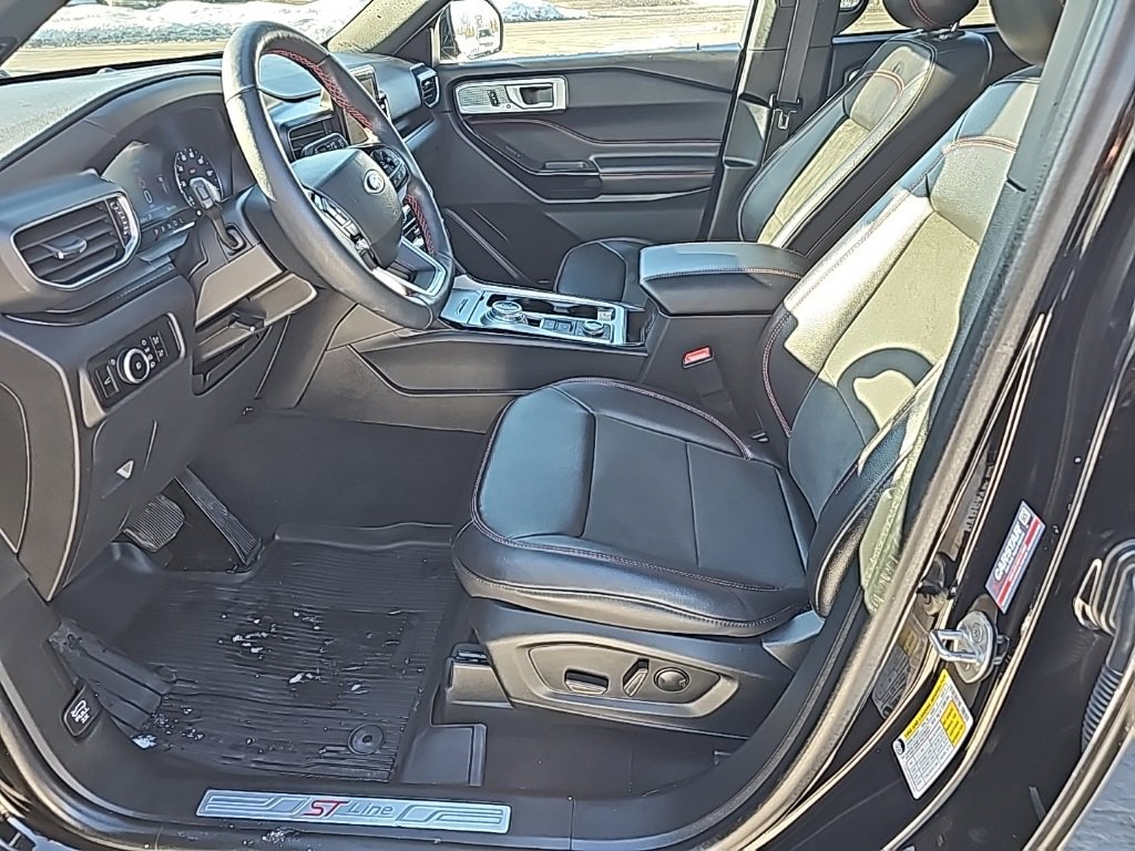 Used 2023 Ford Explorer ST-Line w/ Class IV Trailer Tow Package image 16