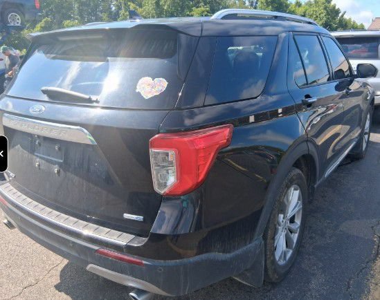 Used 2020 Ford Explorer Limited AWD/4WD image 3