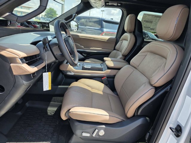 New 2026 Lincoln Navigator L Black Label AWD/4WD image 9