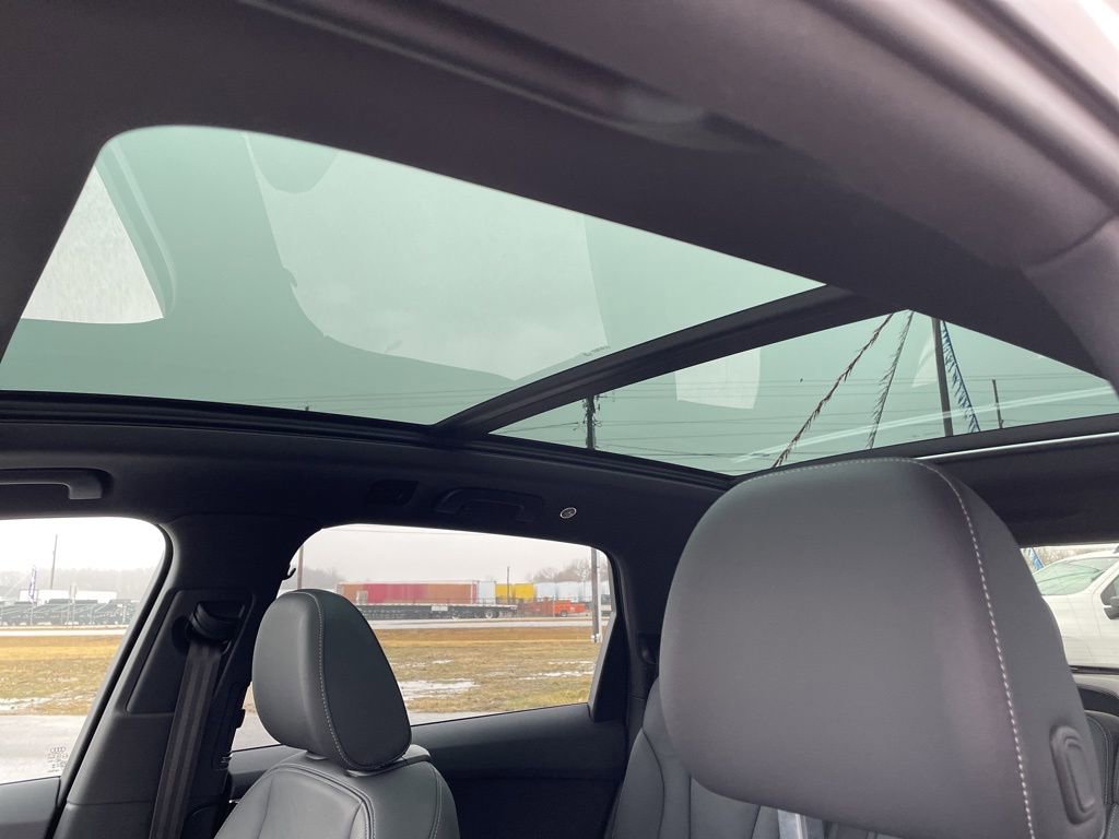 Used 2025 Audi Q7 3.0T Premium Plus image 12