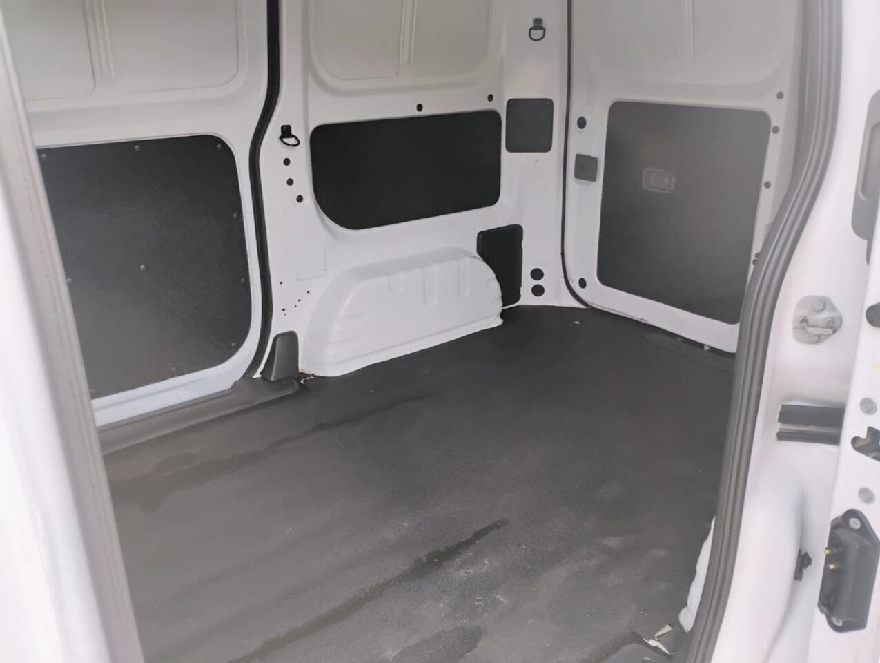 Used 2021 Nissan NV200 SV image 24