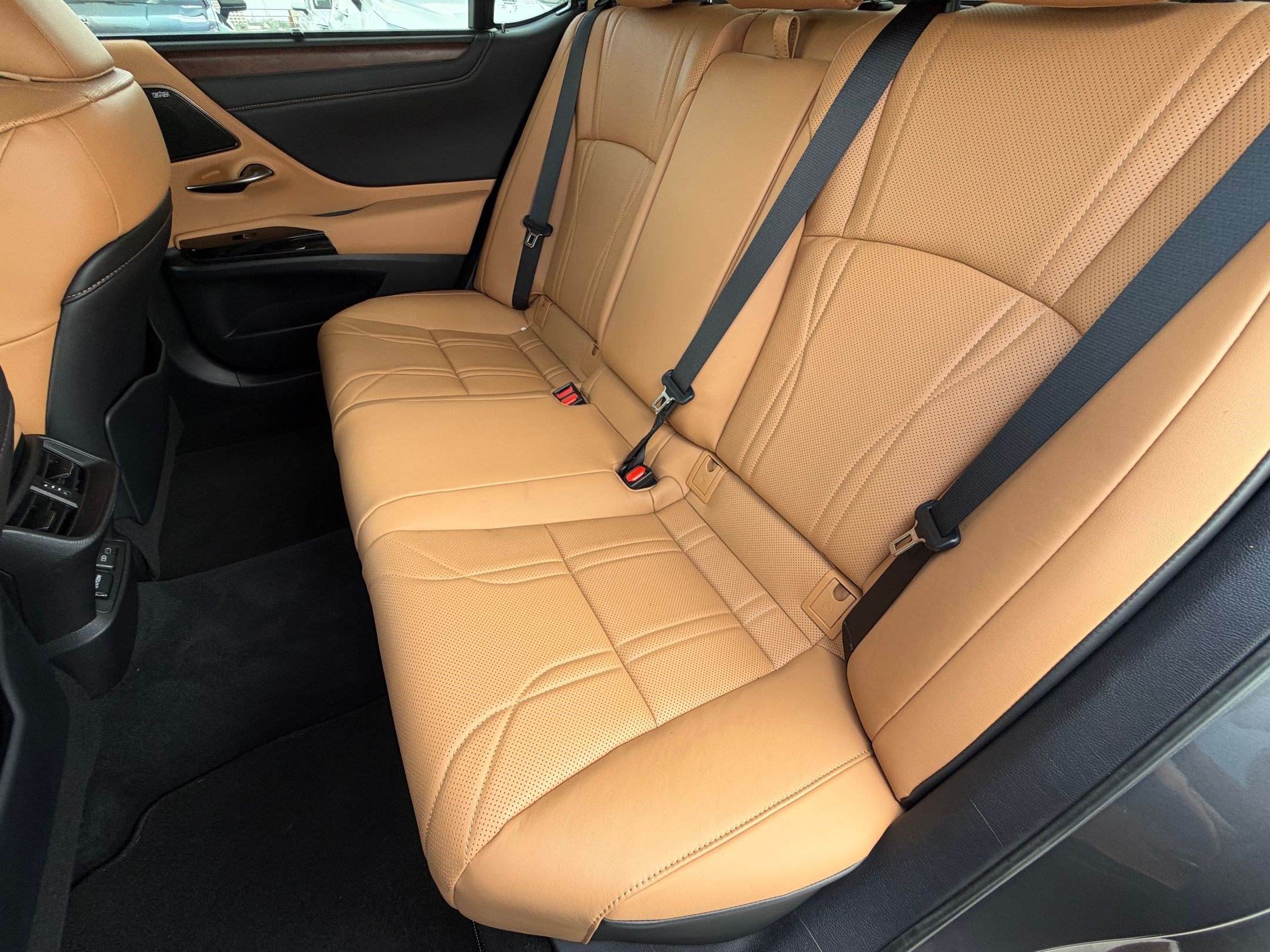 Used 2024 Lexus ES 350 Ultra Luxury FWD image 21