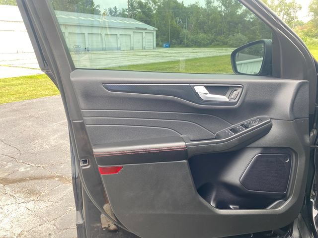 Used 2023 Ford Escape ST-Line Select w/ Tech Pack #1 AWD/4WD image 14