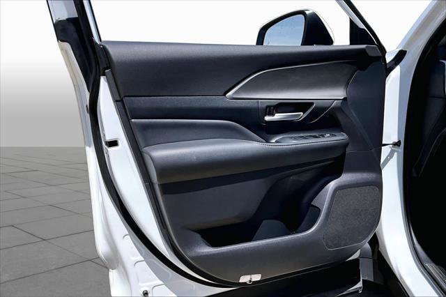 Certified 2024 Toyota Grand Highlander XLE FWD image 22