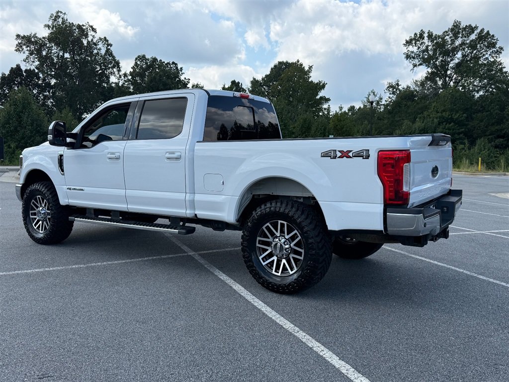 Used 2019 Ford F250 Lariat w/ Lariat Value Package AWD/4WD image 3