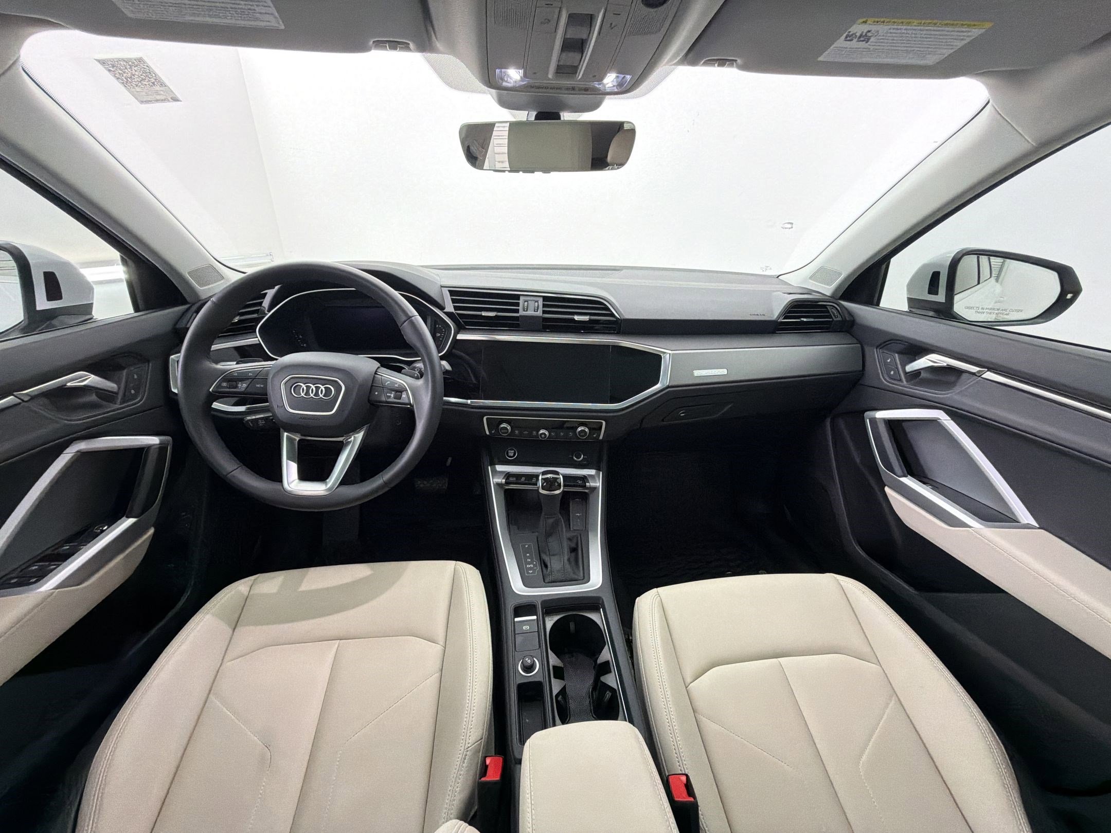 Certified 2025 Audi Q3 2.0T Premium w/ Convenience Package image 16