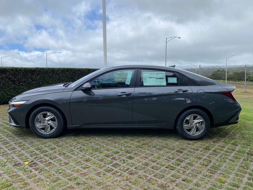 New 2026 Hyundai Elantra SE FWD image 4