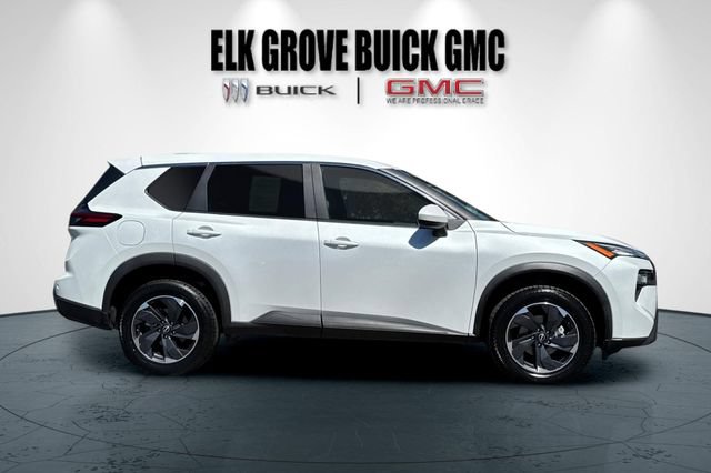 Used 2024 Nissan Rogue SV FWD image 3
