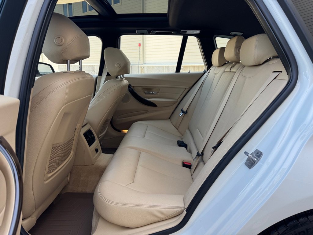 Used 2015 BMW 328i xDrive Wagon image 23