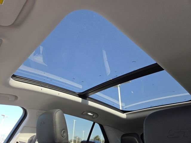 New 2026 Buick Envision Sport Touring image 3