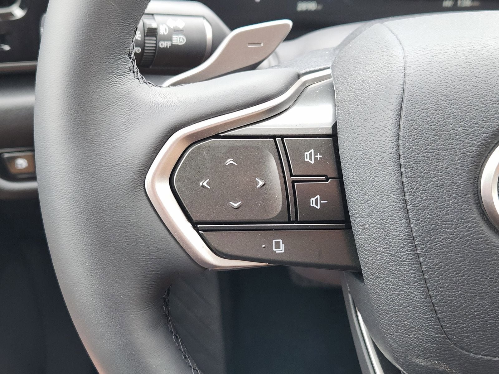Used 2025 Lexus NX 450h+ AWD w/ Accessory Package (2T) image 37