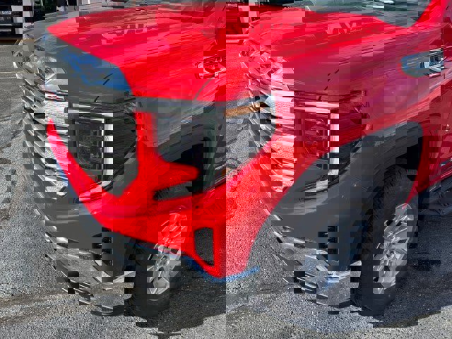New 2026 GMC Sierra 1500 SLE w/ Preferred Package image 8