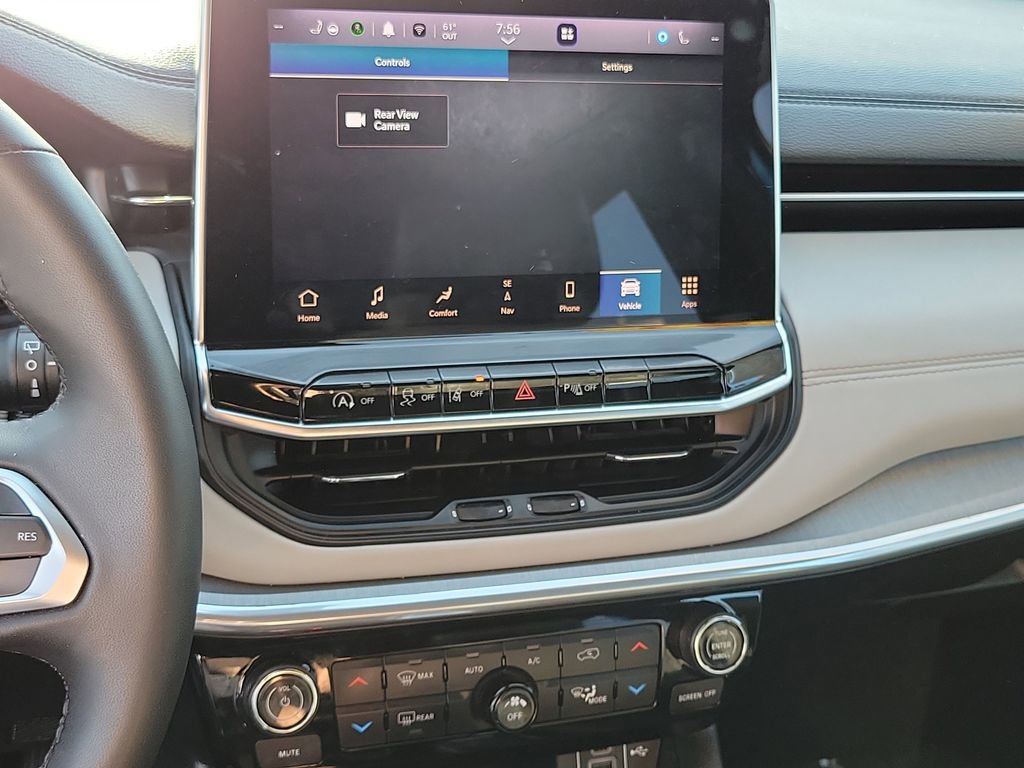 Used 2023 Jeep Compass Limited w/ Elite Group image 8