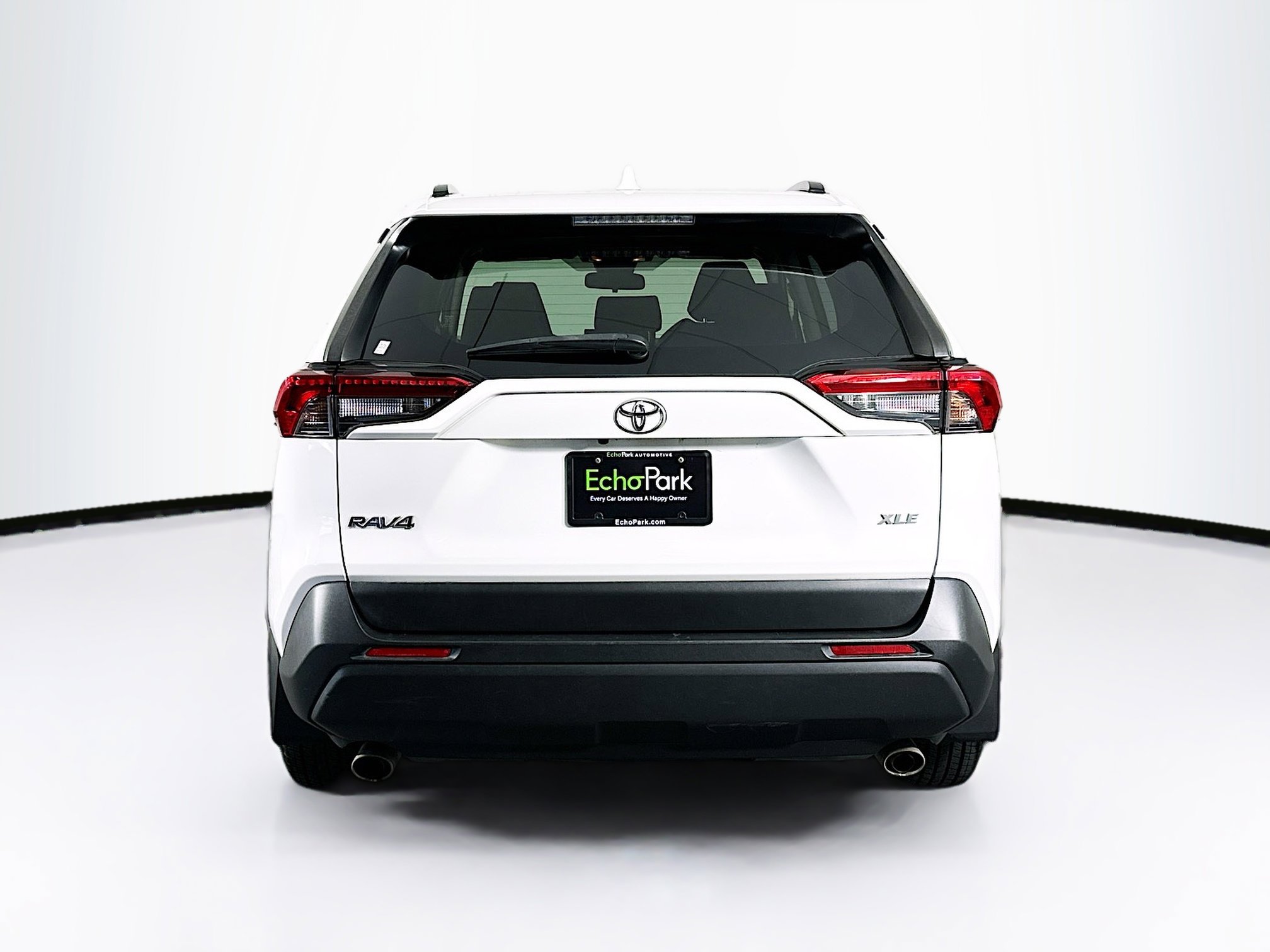 Used 2019 Toyota RAV4 XLE FWD image 7