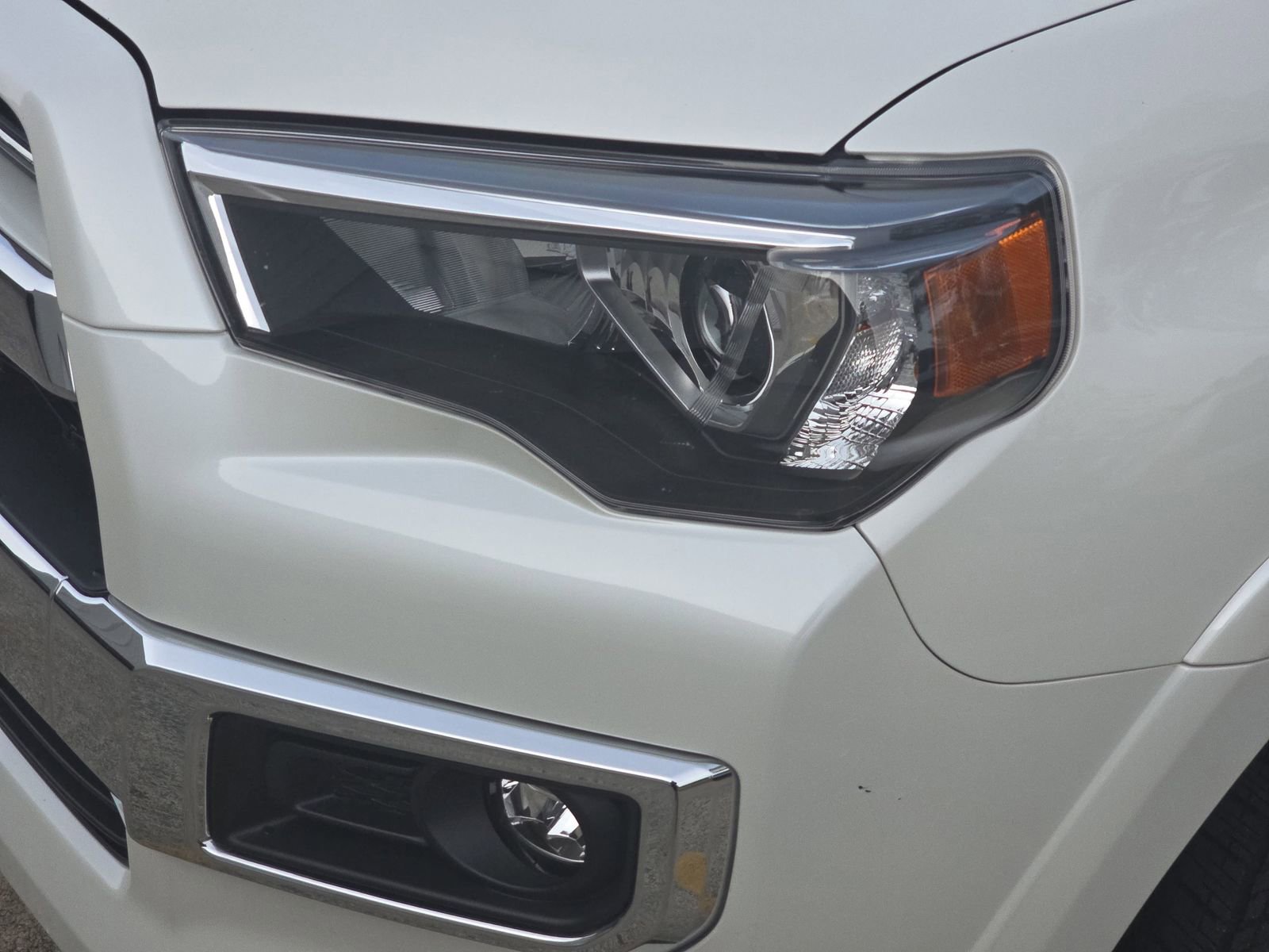 Used 2023 Toyota 4Runner Limited image 38