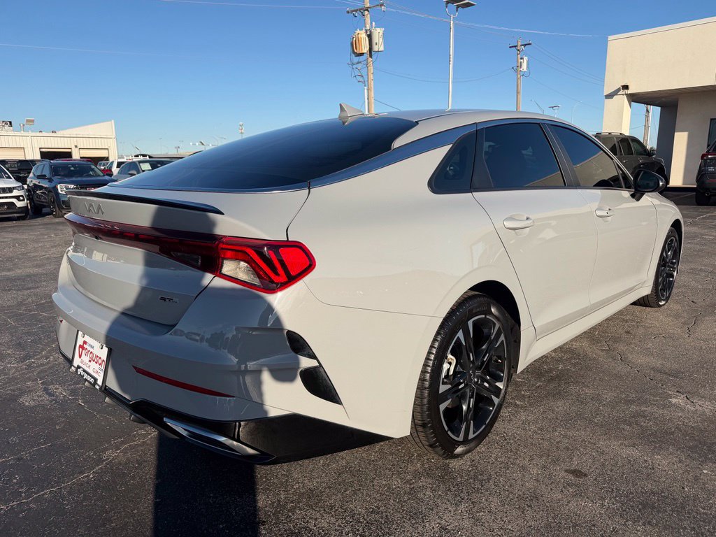 Used 2024 Kia K5 GT-Line w/ GT-Line Premium Package FWD image 3
