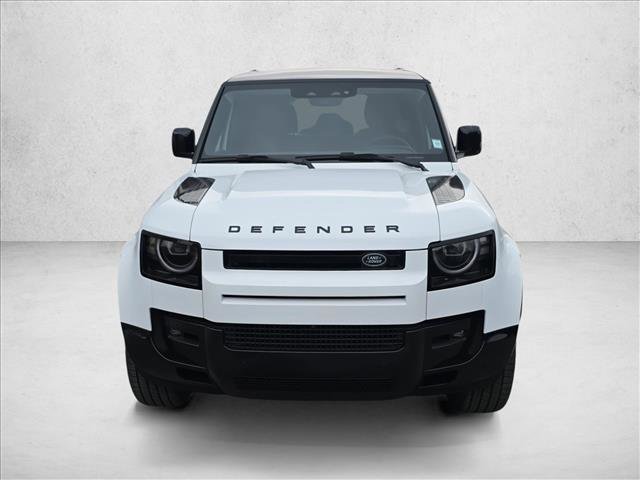 New 2026 Land Rover Defender 110 X-Dynamic SE image 2