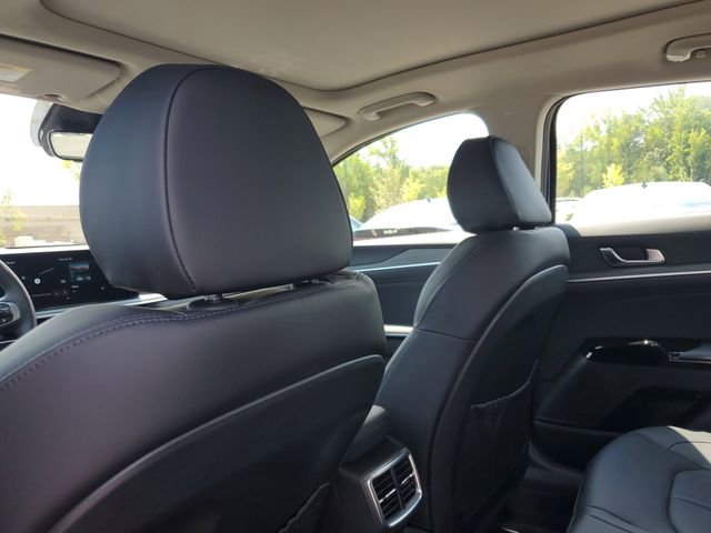 New 2025 Kia K5 EX image 9
