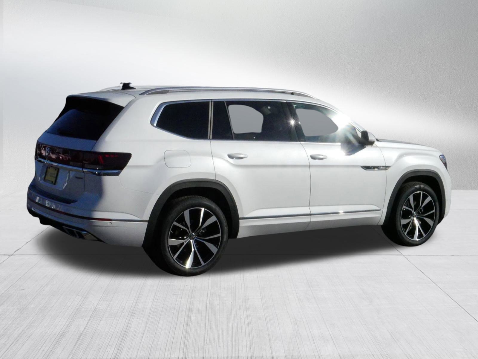 New 2026 Volkswagen Atlas SEL Premium R-Line image 4