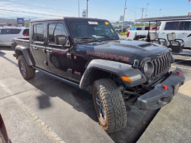 Used 2024 Jeep Gladiator Mojave w/ Convenience Group AWD/4WD image 5