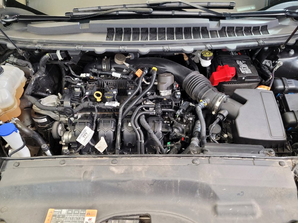 Used 2024 Ford Edge Titanium image 30