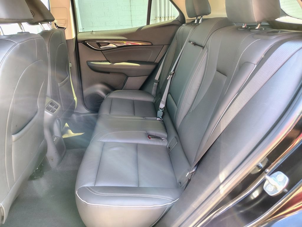 Certified 2021 Buick Envision Essence AWD/4WD image 32