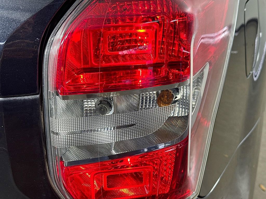 Used 2016 Subaru Forester 2.5i Touring w/ Eyesight & Navigation System image 33