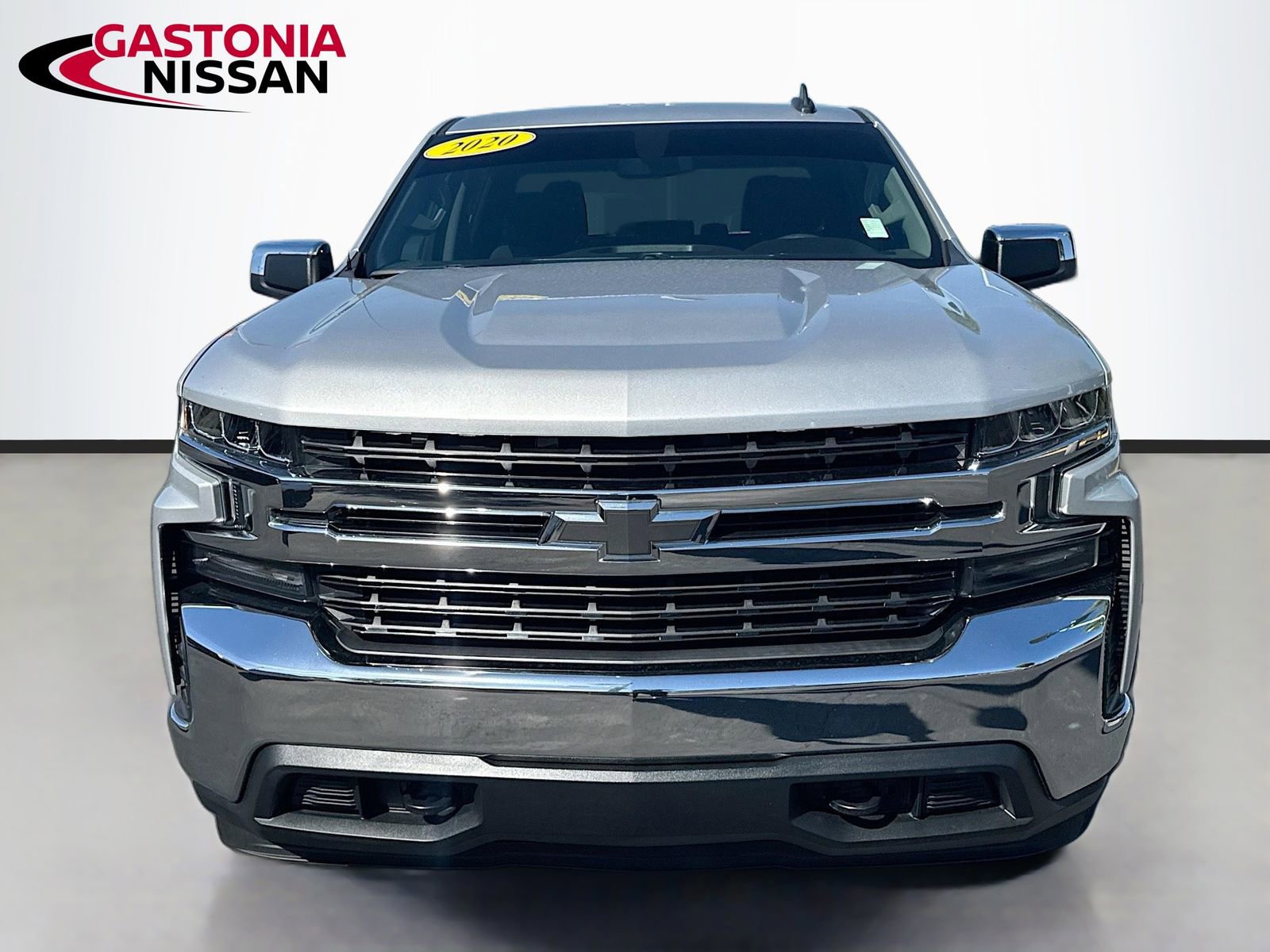 Used 2020 Chevrolet Silverado 1500 LT AWD/4WD image 2