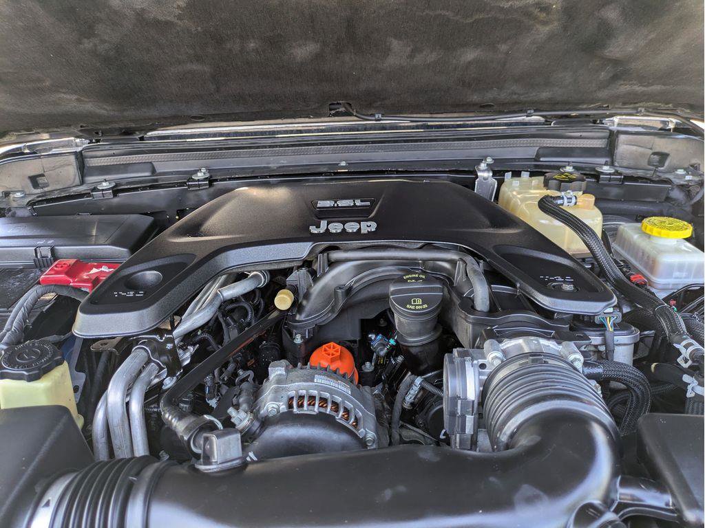 Used 2018 Jeep Wrangler Unlimited Rubicon image 33