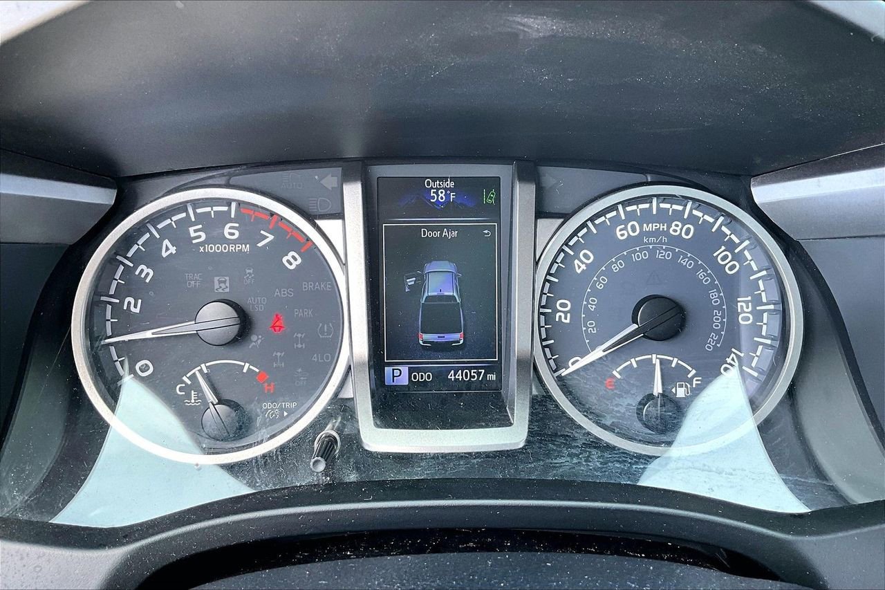 Used 2022 Toyota Tacoma SR5 image 12