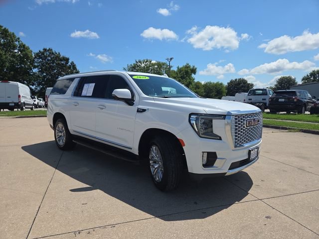Used 2021 GMC Yukon XL Denali AWD/4WD image 7